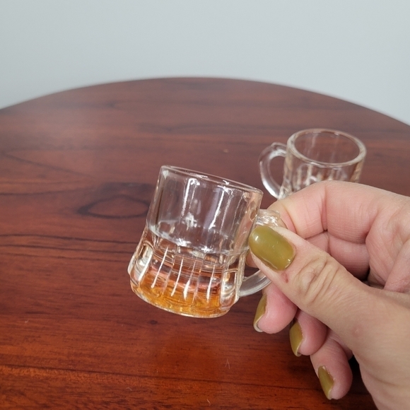 Set 2 Vintage Federal Glass MINI BEER MUG SHOT GLASS Amber Bottom MCM 1950s - Picture 13 of 16